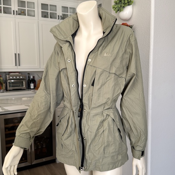REI Jackets & Blazers - REI Wind-Resistant Athletic Jackets for Women S